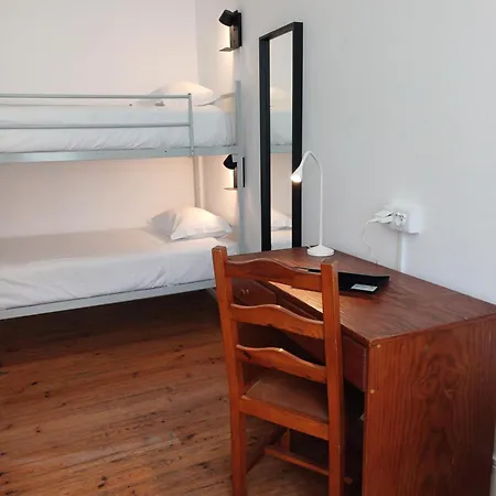 Hi - De Juventude Hostal Coímbra