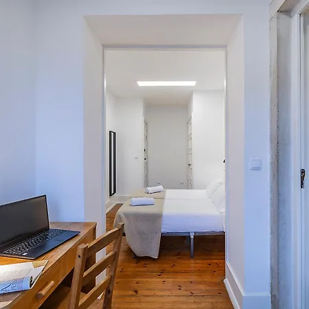 Hi - De Juventude Hostel