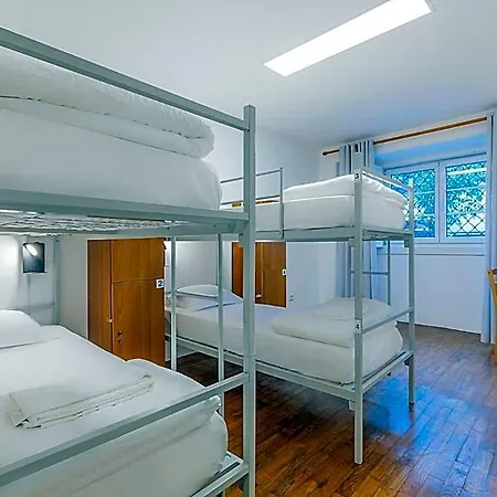 Hi - De Juventude Hostel