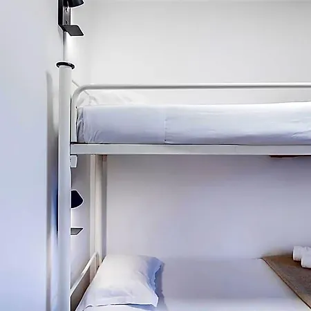 Hi - De Juventude Hostel *