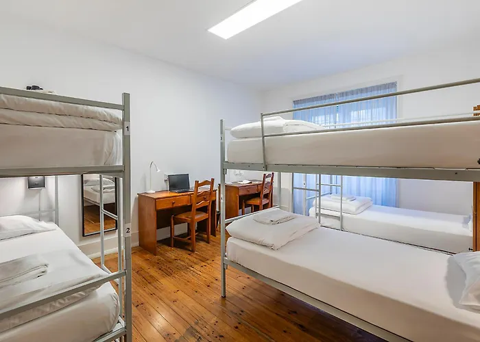 Hostal Hi - De Juventude